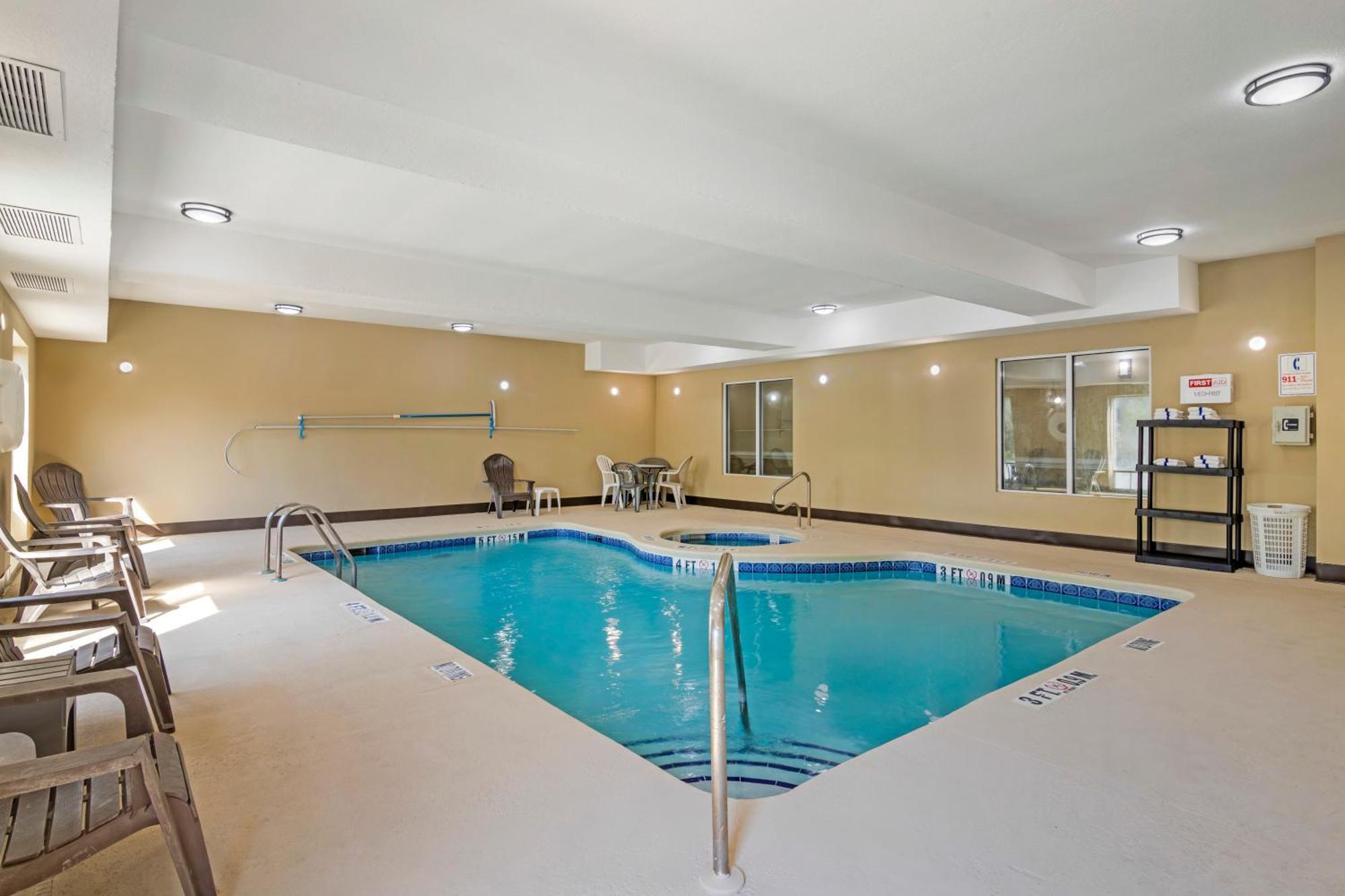 Comfort Suites Brunswick Luaran gambar