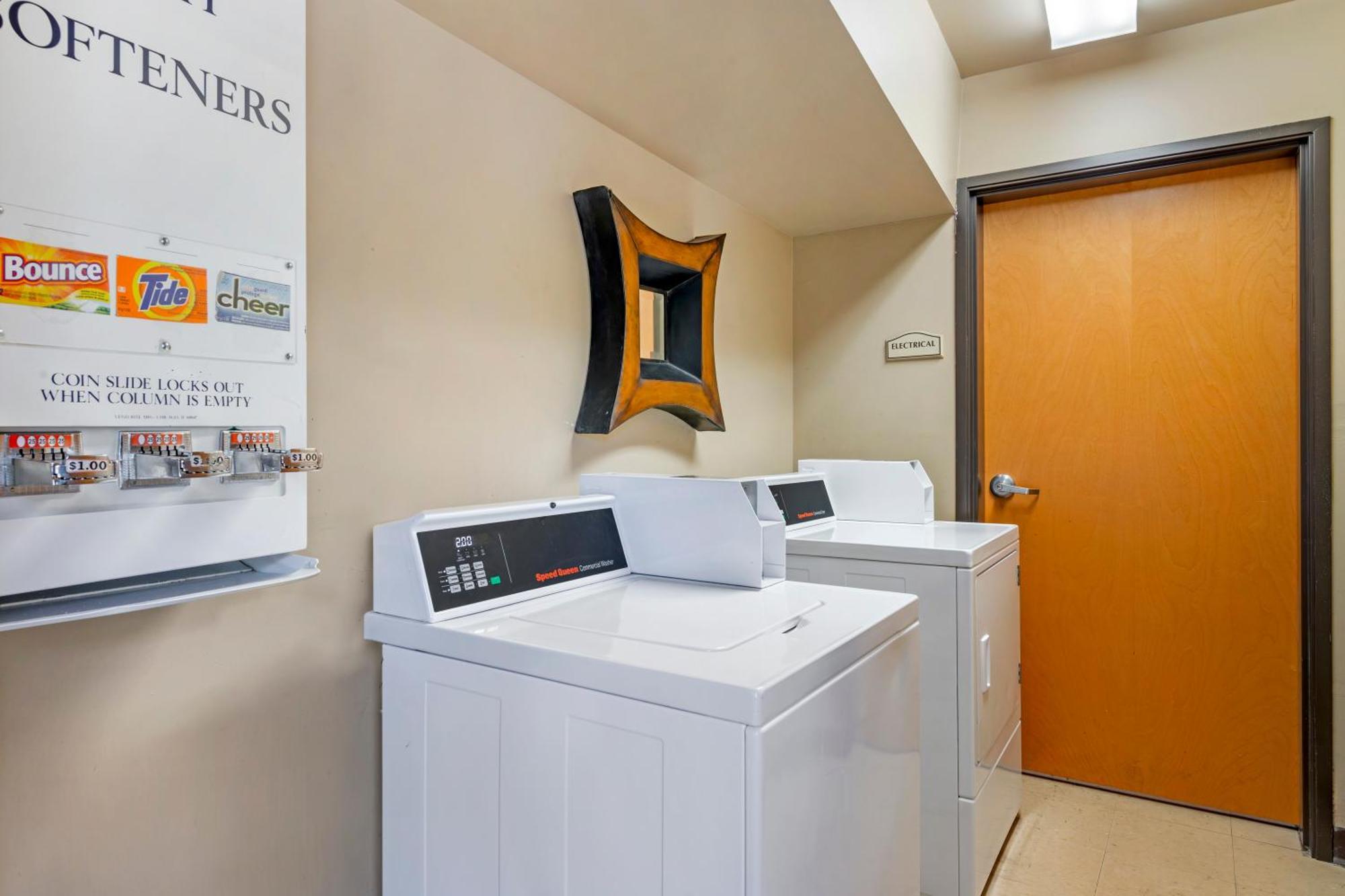 Comfort Suites Brunswick Luaran gambar