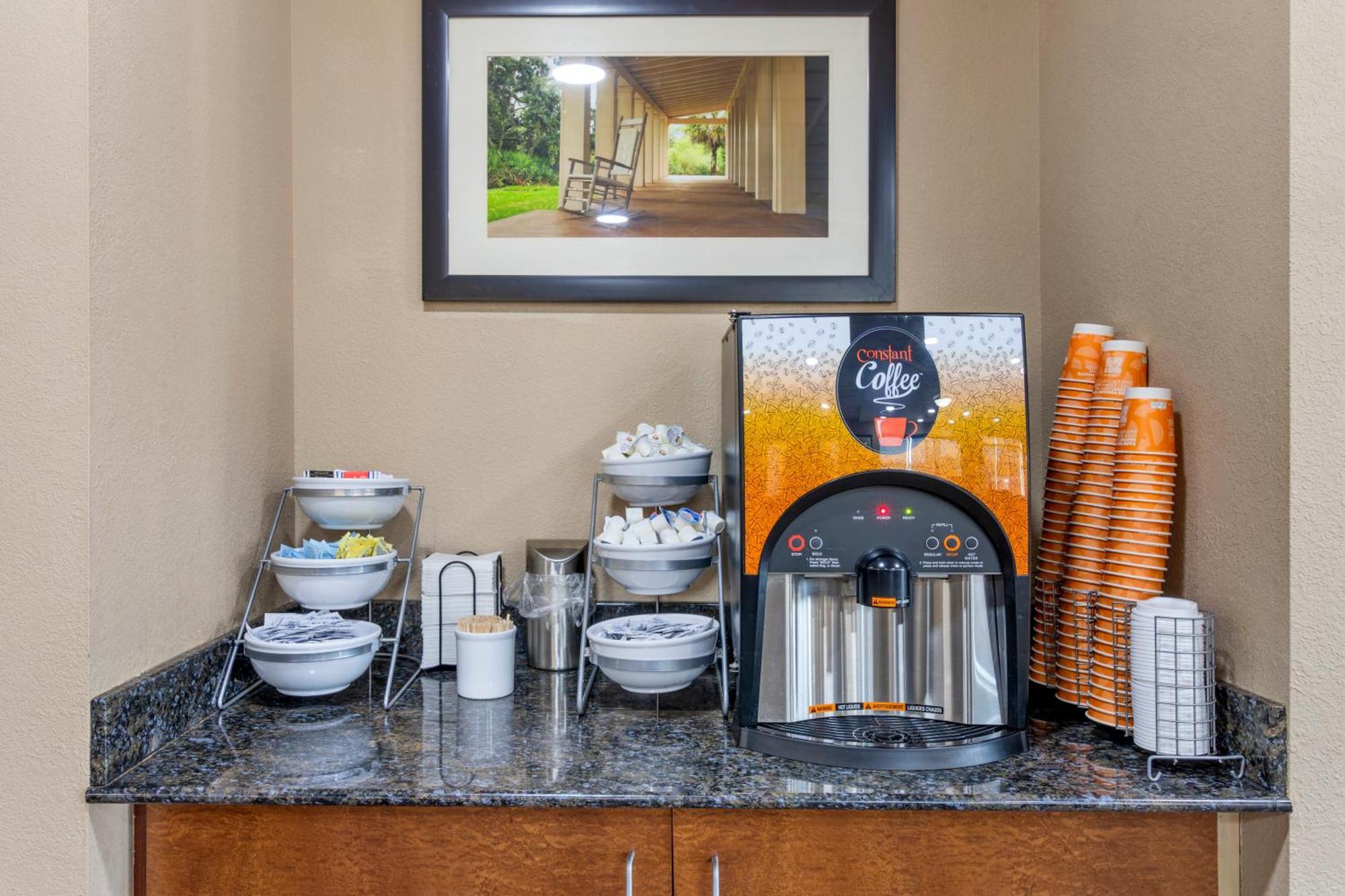 Comfort Suites Brunswick Luaran gambar