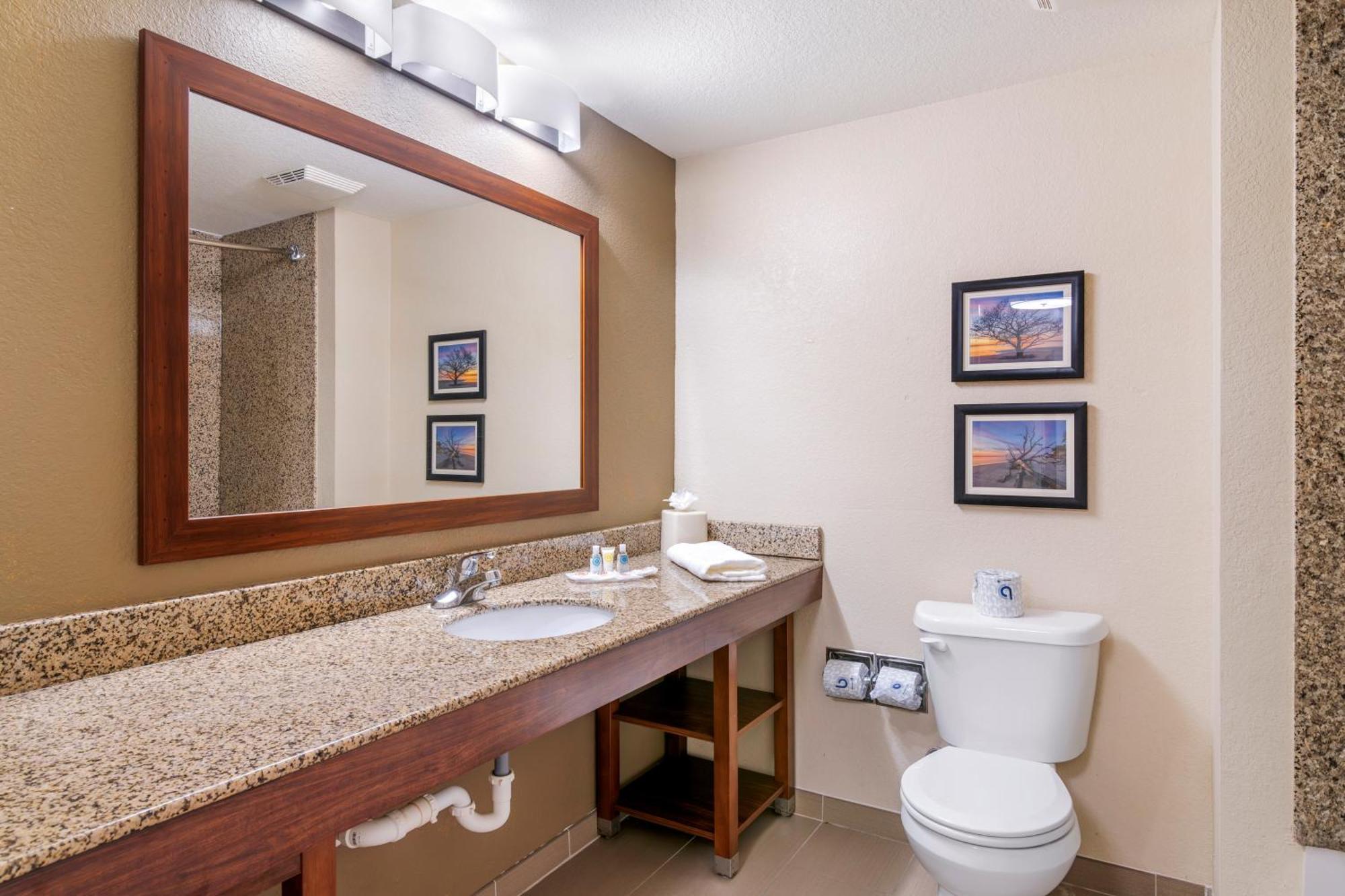 Comfort Suites Brunswick Luaran gambar